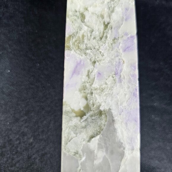 Green & Purple Jade Tower - Picture 4 of 10